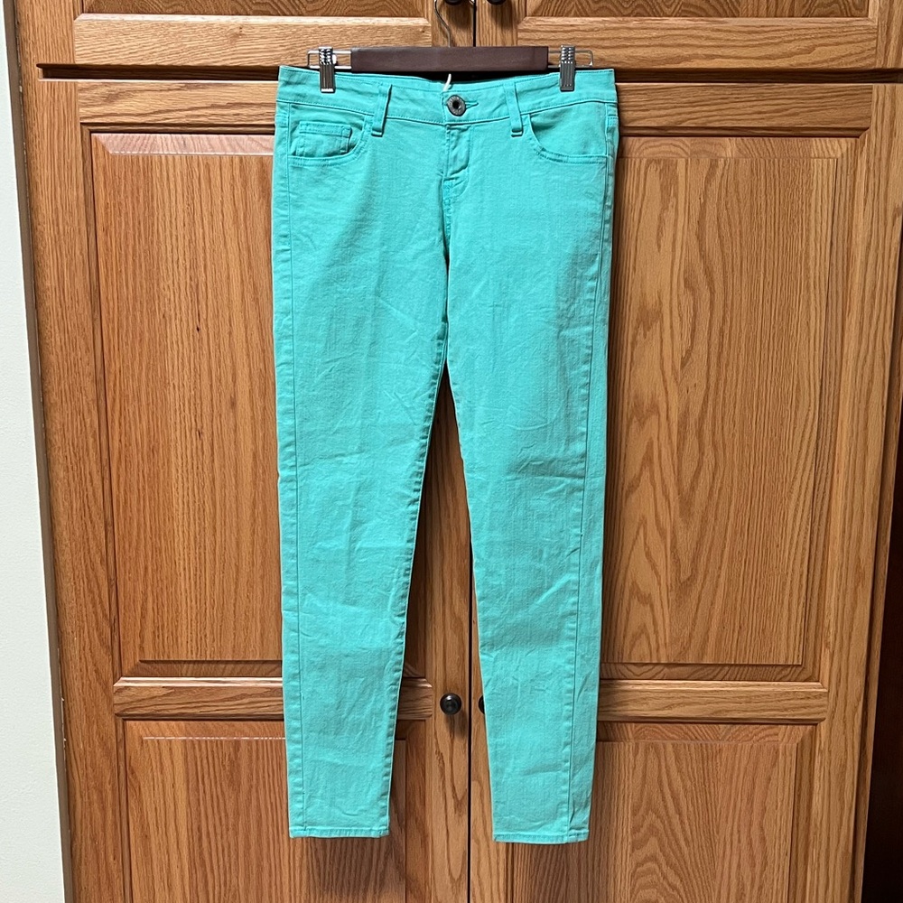 Guess Mint Green Skinny Jeans, EUC, Size 28